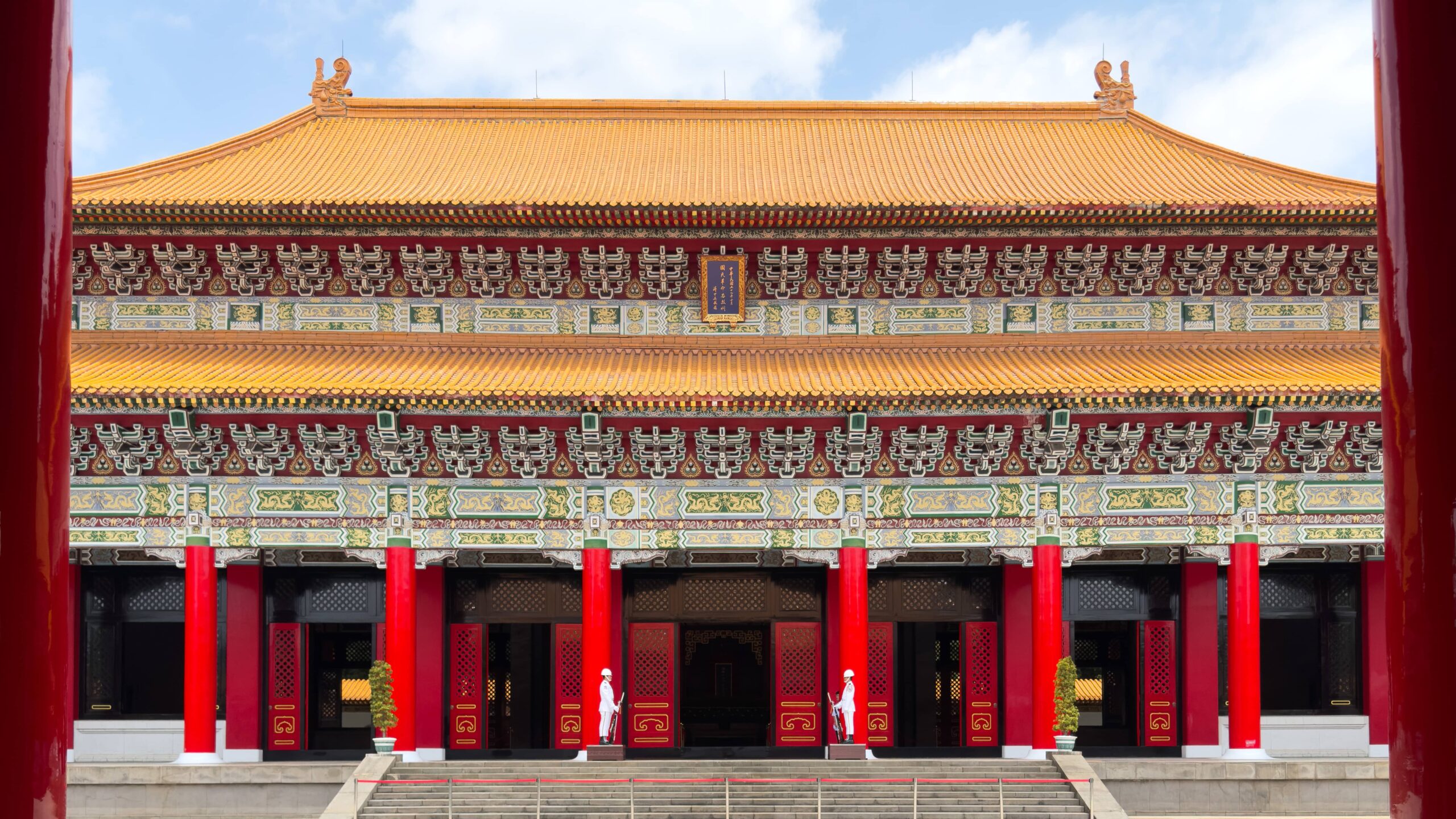 national-revolutionary-martyrs-shrine-display